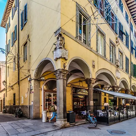 Apartamento Hostly-suite Magnifica Al Borgo-central Elegance